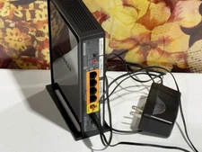 Netgear N300 Wireless Router WNR2000 v4 w/ Pwr Adapter