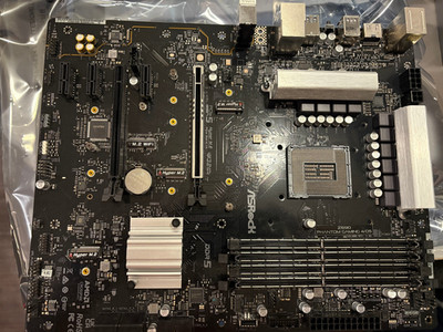 ASRock Z690 Phantom Gaming 4/D5 Mother Board DDR5