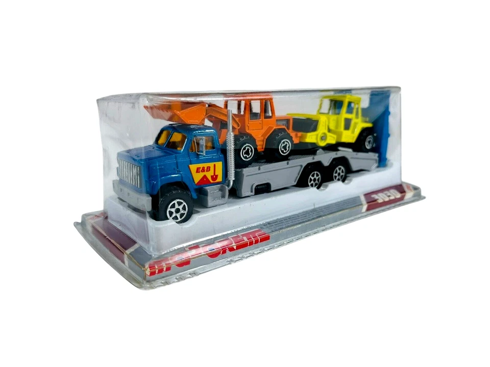 Camión de construcción de servicio pesado Majorette 3032 y camión de volteo 3036 - sellado Foto 4 de 4