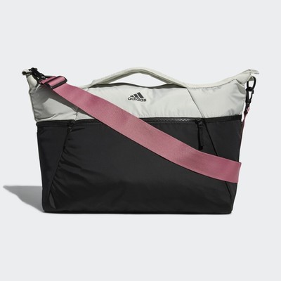 studio 3 duffel bag