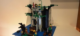 Lego Knights 6077 Forestmen,s River Fortress. Robin Hood Castle Knights 90s 