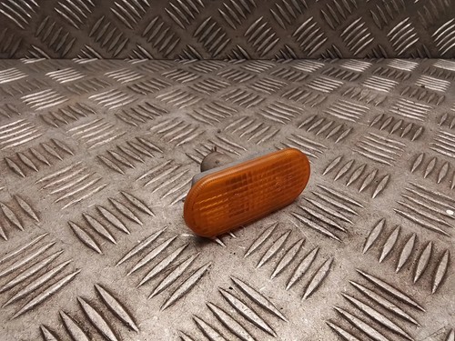 VW TRANSPORTER V T5 Furgon Kotflügelblinker vorne rechts 3b0949117b 33457732