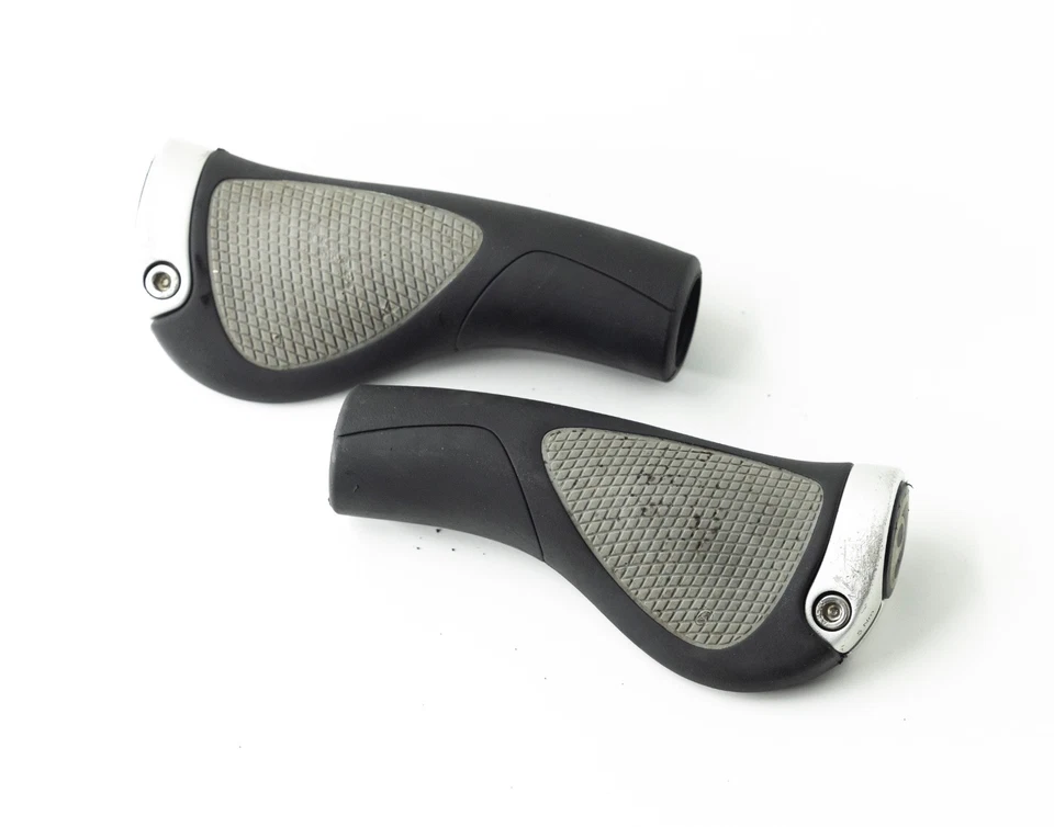 ERGON® GP1 Touring / Mountain / Hybrid / Road Clamp-On Handlebar Grips $45 MSRP - Image 2 of 2