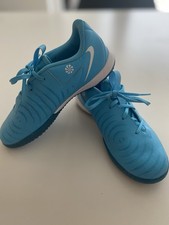 Nike Fußball Hallenschuhe Größe 32