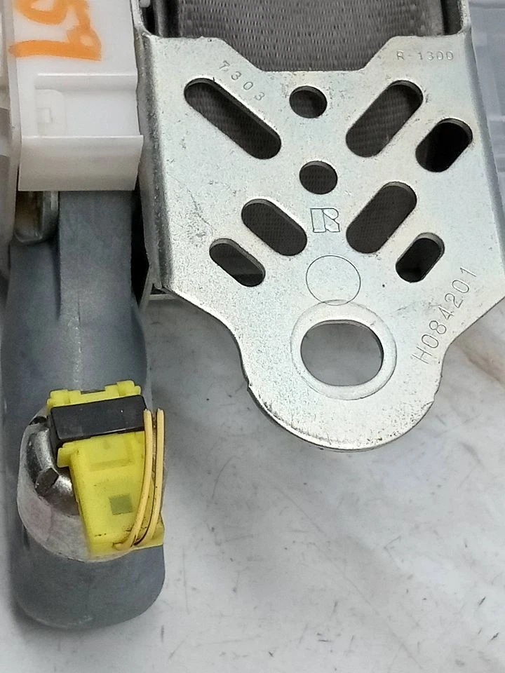 Used Front Right Seat Belt Front fits: 2007 Toyota Highlander bucket passenger r Foto 2 de 4