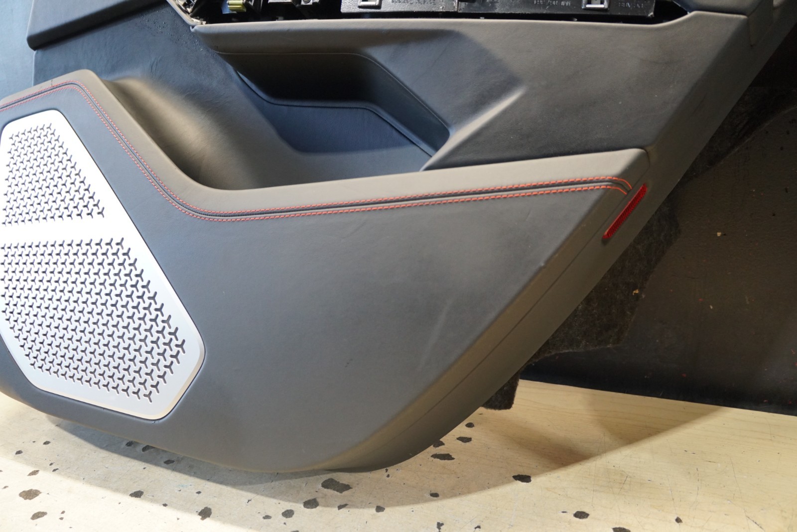 2019 - 2025 LAMBORGHINI URUS REAR RIGHT RH LEATHER DOOR PANEL ASSEMBLY OEM