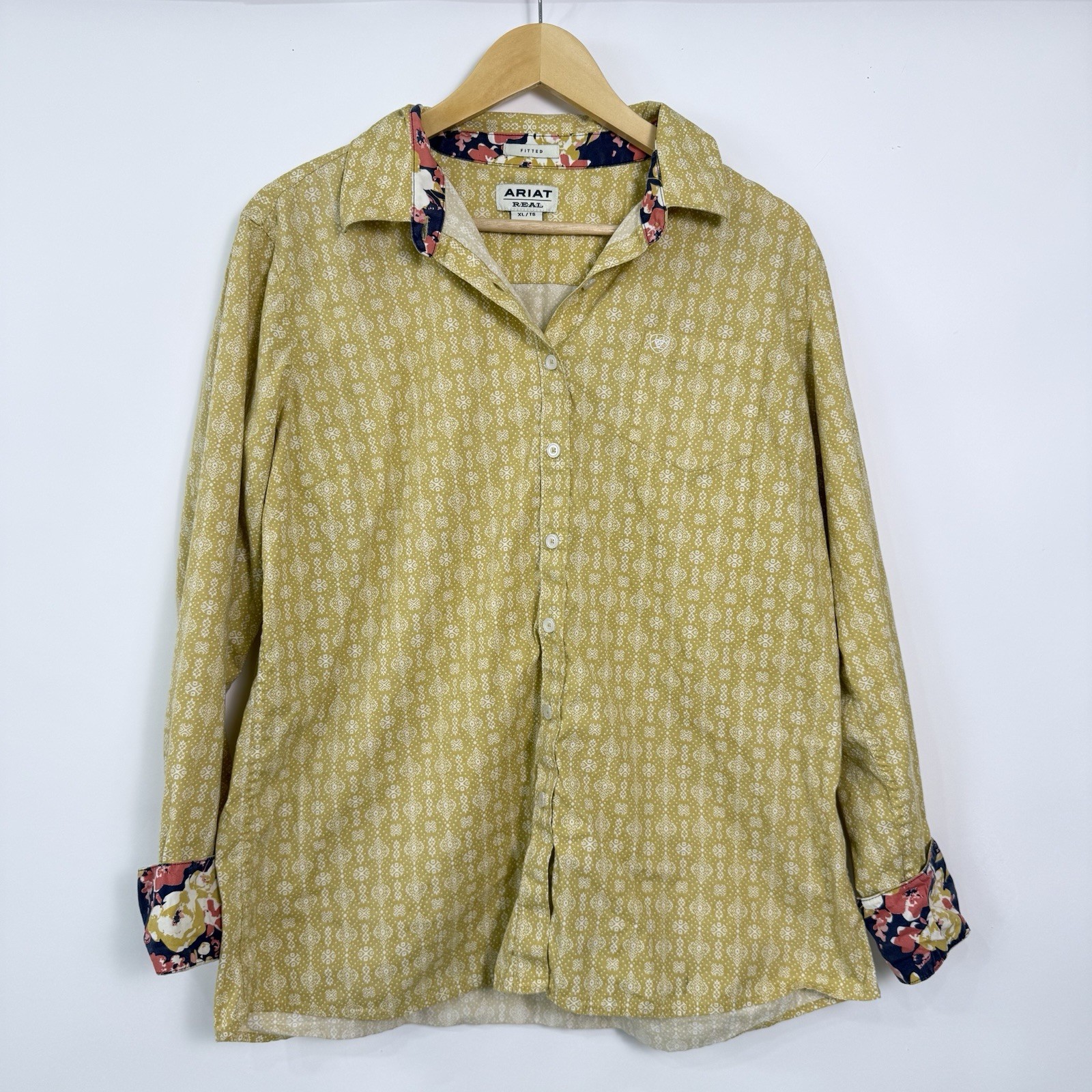 Ariat Fitted Button Up Shirt Womens Size XL Mustard Yellow Geometric Western
