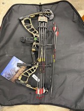 Hoyt Powermax Compound Bow RTH with/ case and arrows