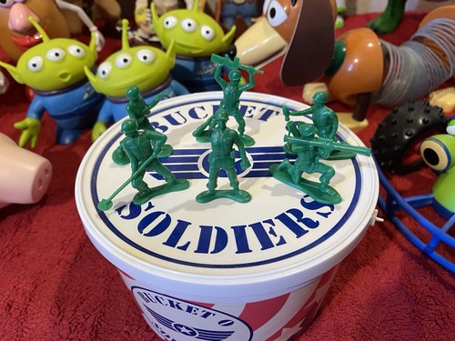 Toy Story / Toy Story 2 Toys Bundle 1:1 Scale Collection Disney / Pixar - Picture 6 of 8