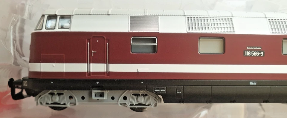 SPUR TT DIESELLOK PIKO 47280-5 BR 118 556-9 DR EP IV NEU OVP HENNING SOUND - Bild 2 von 4