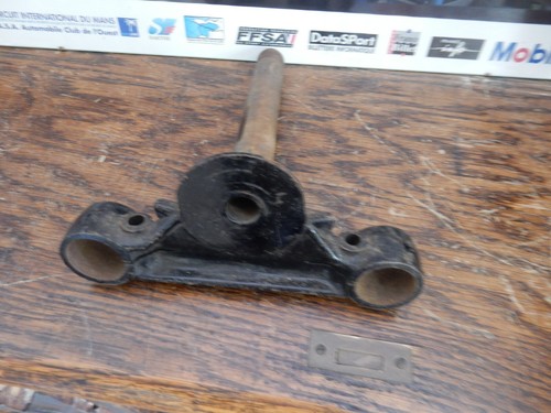 TRIUMPH BOTTOM YOKE BLACK H128-4 REF B2U - Picture 6 of 6