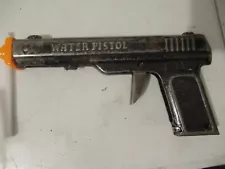 vintage Wynadotte Squirt gun metal