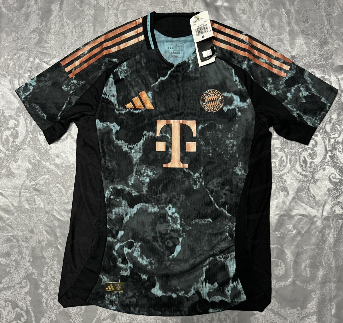 Jersey Authentic FC Bayern adidas Away Shirt 2024-25 Size:M | eBay