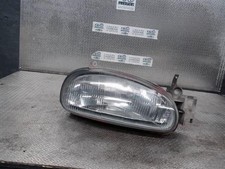 Feu avant (phare) Mazda 121