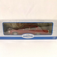 Excellent condition MCG 1 18 Cadillac Fleetwood Brougham dark red met 1982 Cadil