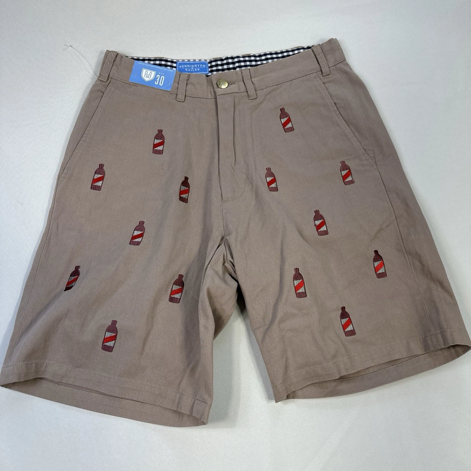 Pennington & Bailes shorts mens 30 brown AOP beer bottles Embroidered chino