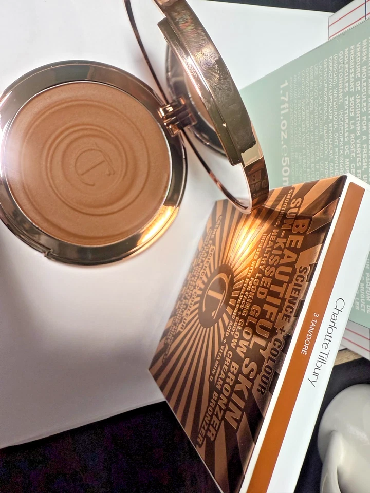 Charlotte Tilbury Beautiful Skin Sun Kissed Glow Bronzer, 3 TAN 0.74 oz NIB - Image 2 of 4