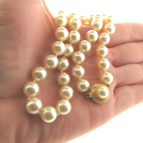 Vintage Signed Majorica Pearl Necklace 