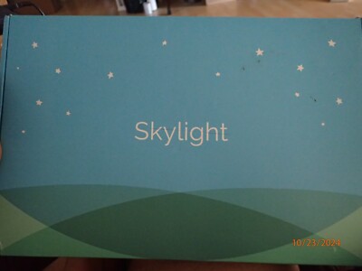 Skylight 10'' Touch Screen Photo/Video Frame with Email Sending