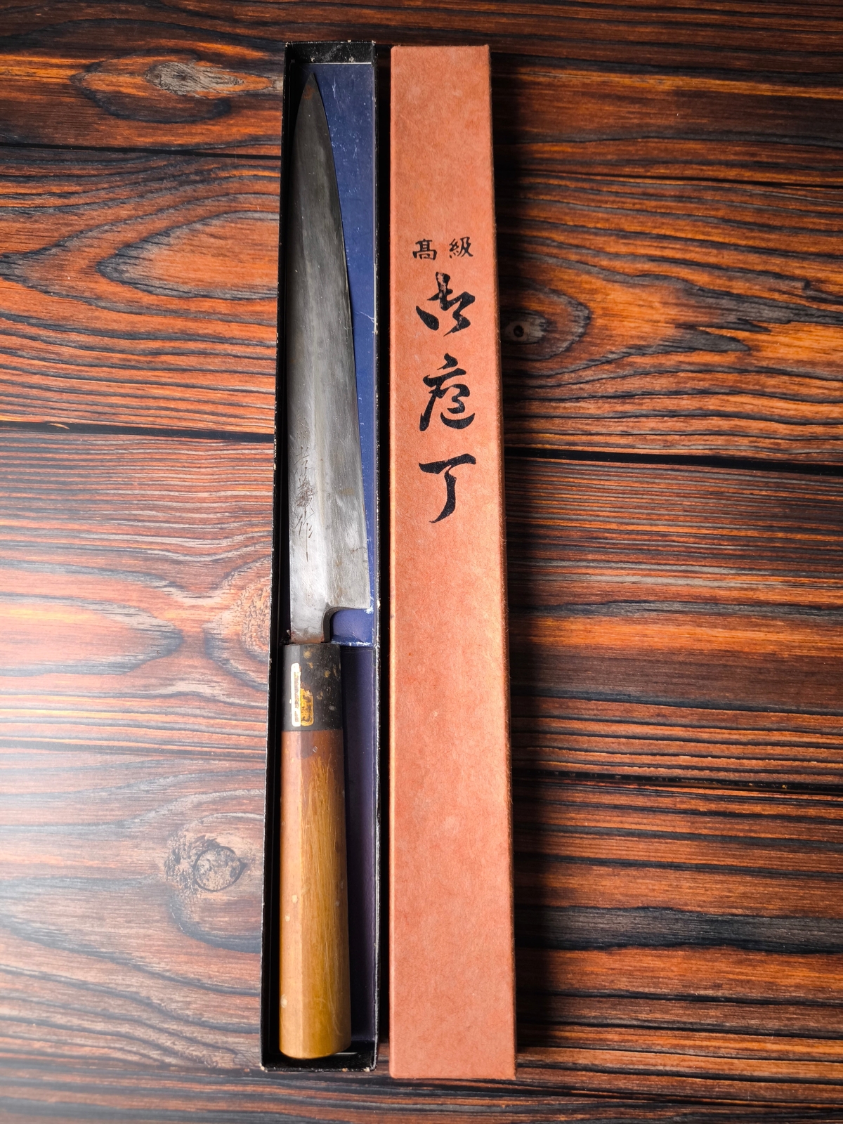 Traditionelles Senshu Takayosi Yanagiba-Messer: Präzision für Sushi-Meister