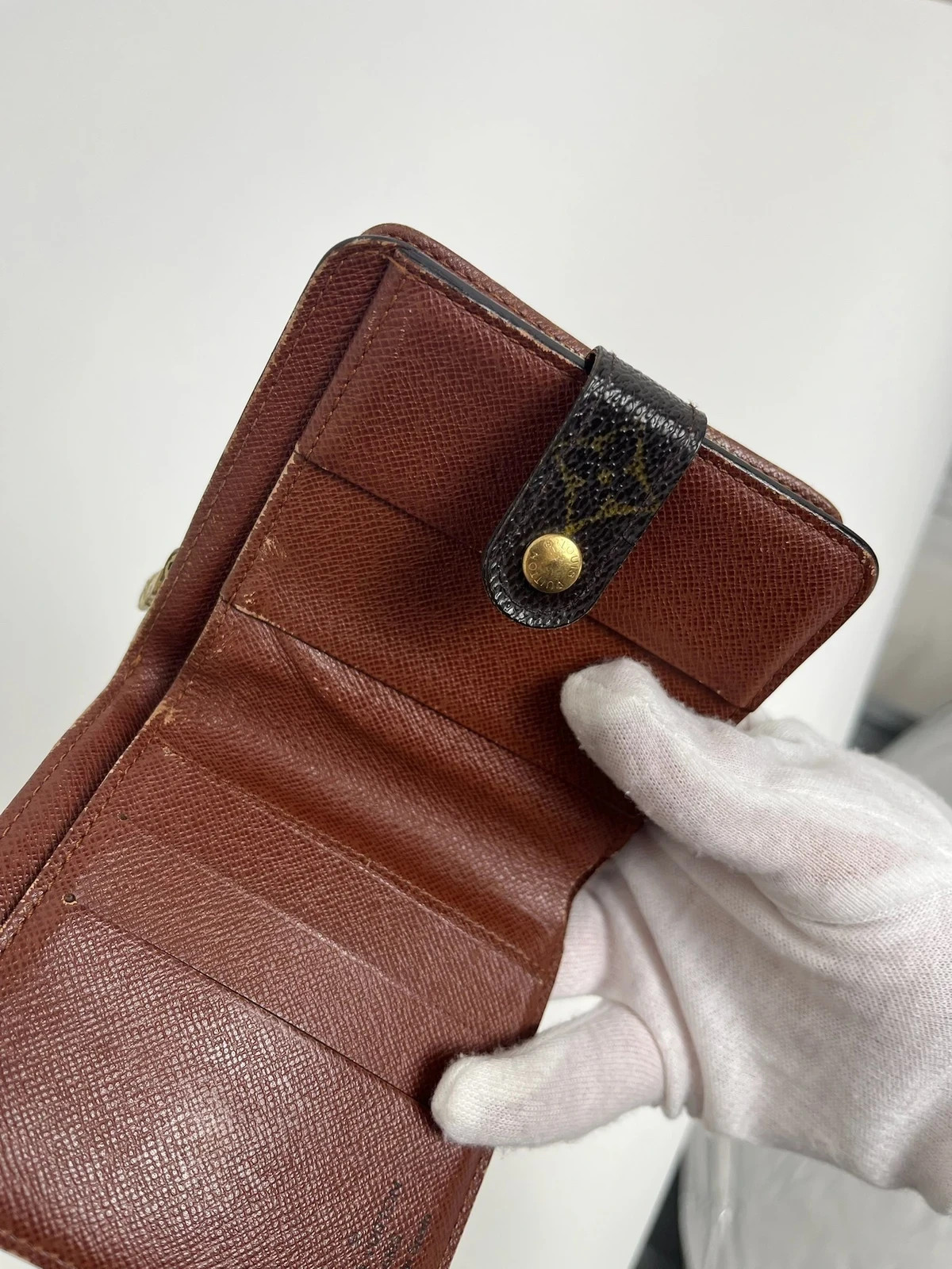 Louis Vuitton Vintage Brown Monogram Zip Wallet Coin Purse image 10