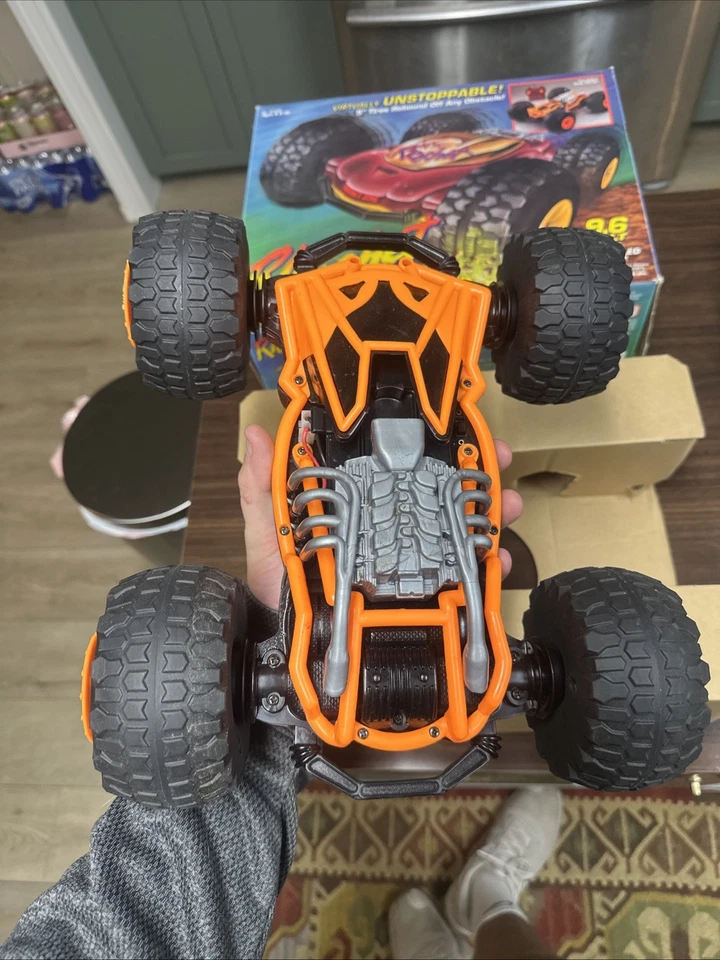 9.6v Kenner Ricochet Rc Car With Box *read* No Remote Untested - Image 4 of 4