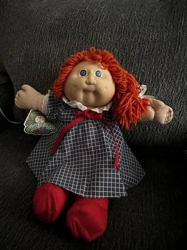 1984 CABBAGE PATCH KIDS DOLL IN ORIGINAL PACKAGING- INCLUDING BIRTH CERTIFICATE