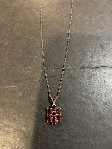 UTC Sterling Silver Garnet Pendant Necklace