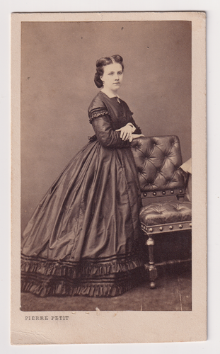 CDV Pierre Petit à Paris - Un homme pose - Vintage albumen print c.1866