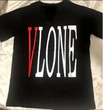 Red V VLONE Short Sleeves T-shirt Color Black Size Large