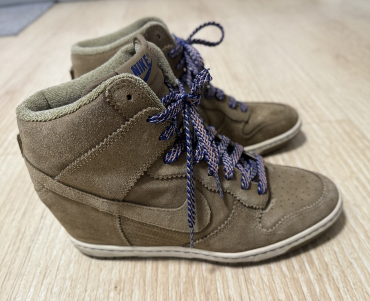 Nike Womens Size 10 Dunk Sky High Hidden Heel Suede Brown 528899