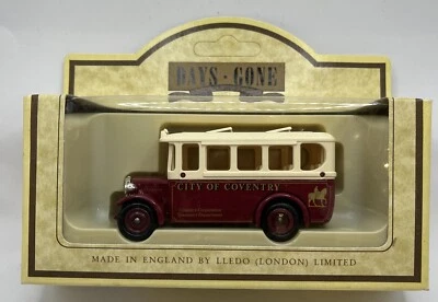 Diecast Model - LP10009a - Dennis Single Deck Coach - Lothian - Image 1 of 4