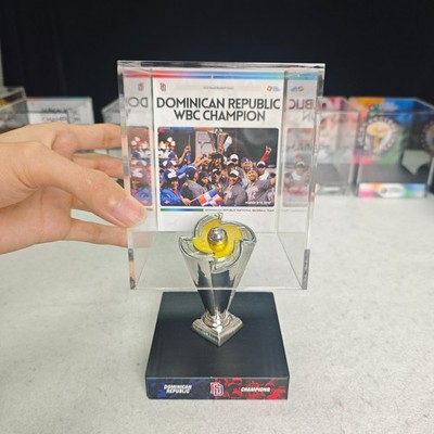 2013 Dominican Republic World Baseball Classic Champions Metal 8CM