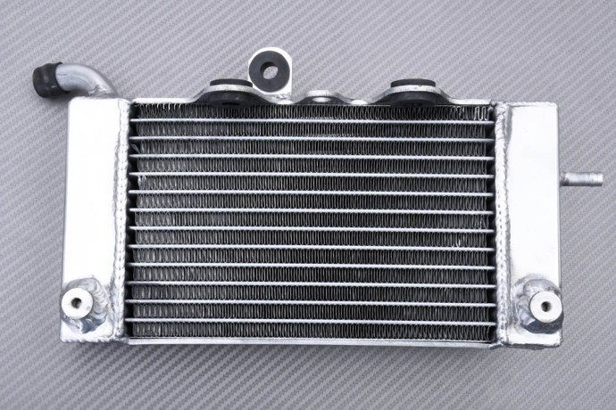 Radiateur gauche alu racing Africa Twin 750 pour vos voyages et pistes