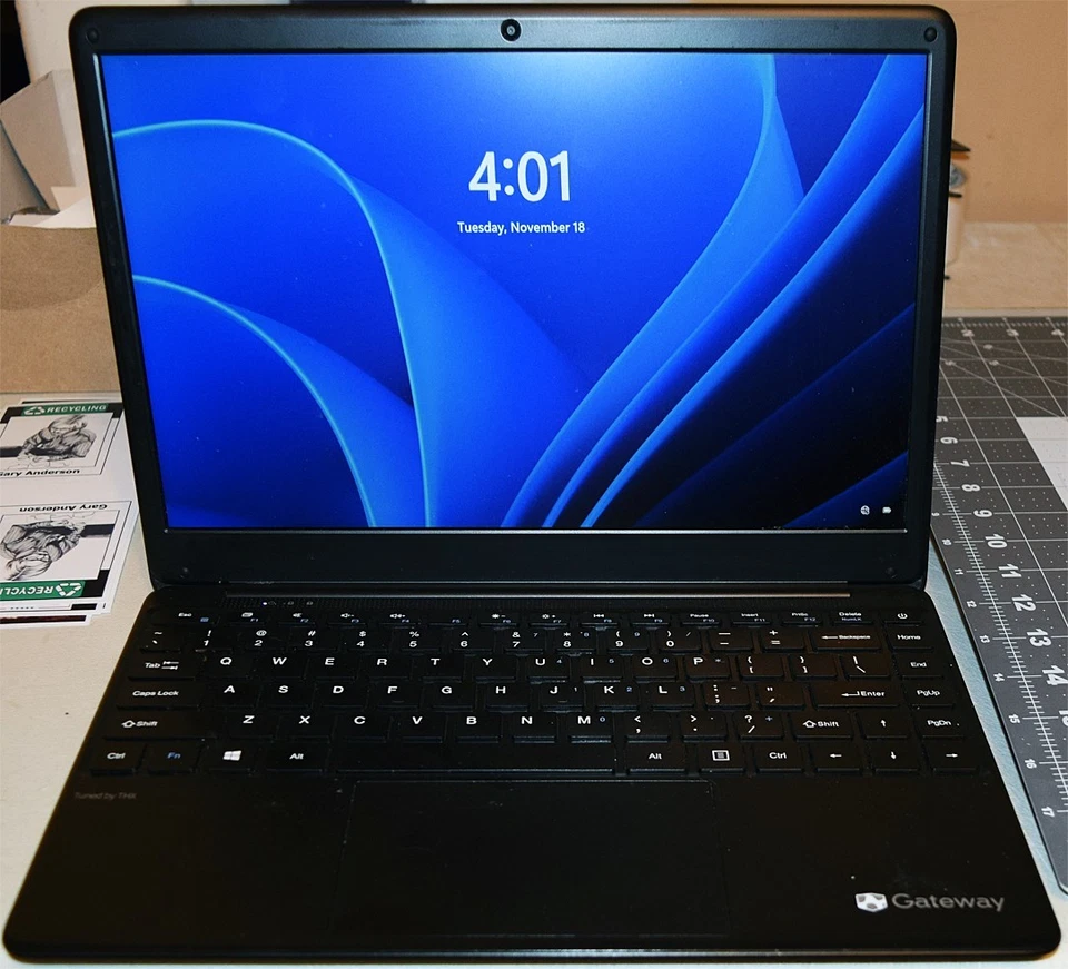 -GATEWAY- ULTRA SLIM NOTEBOOK Laptop Computer- INTEL CELERON/Windows 10/64gb/Box - Image 2 of 4