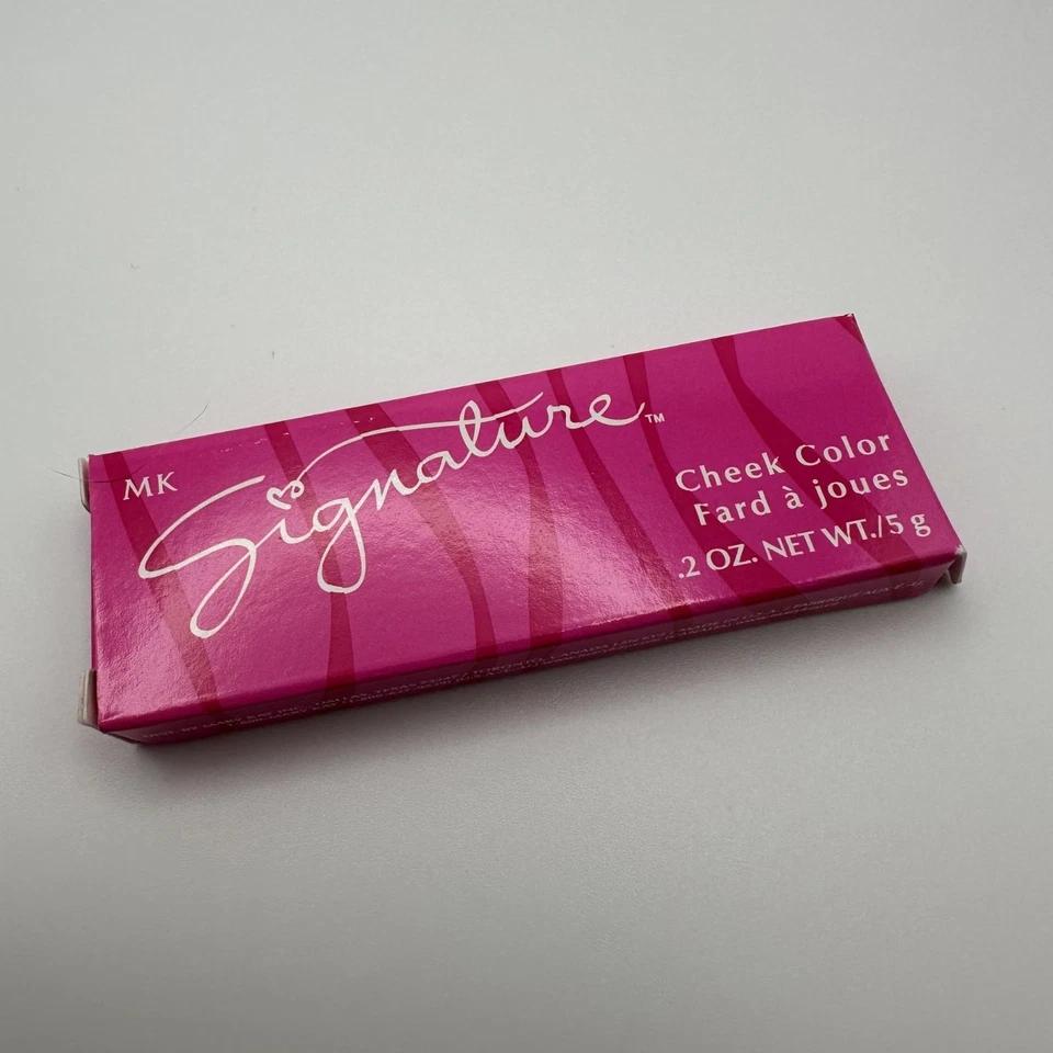 Arenas bronce color mejilla MK Signature 0,2 OZ Foto 3 de 3