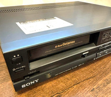 Junk Sony SL-F205 Hi-Band Betamax VCR Video Cassette Recorder Main Unit Only JP