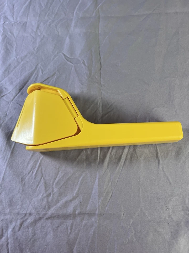 Exprimidor de limón Dreamfarm original fácil de exprimir plegable exprimidor de cítricos plano - 10 pulgadas Foto 2 de 4