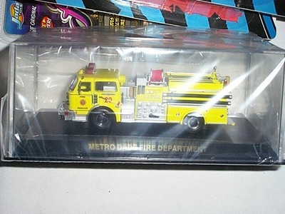 CODE 3 METRO-DADE FIRE RESCUE DEPARTMENT AMERICAN LAFRANCE CENTURY PUMPER E20