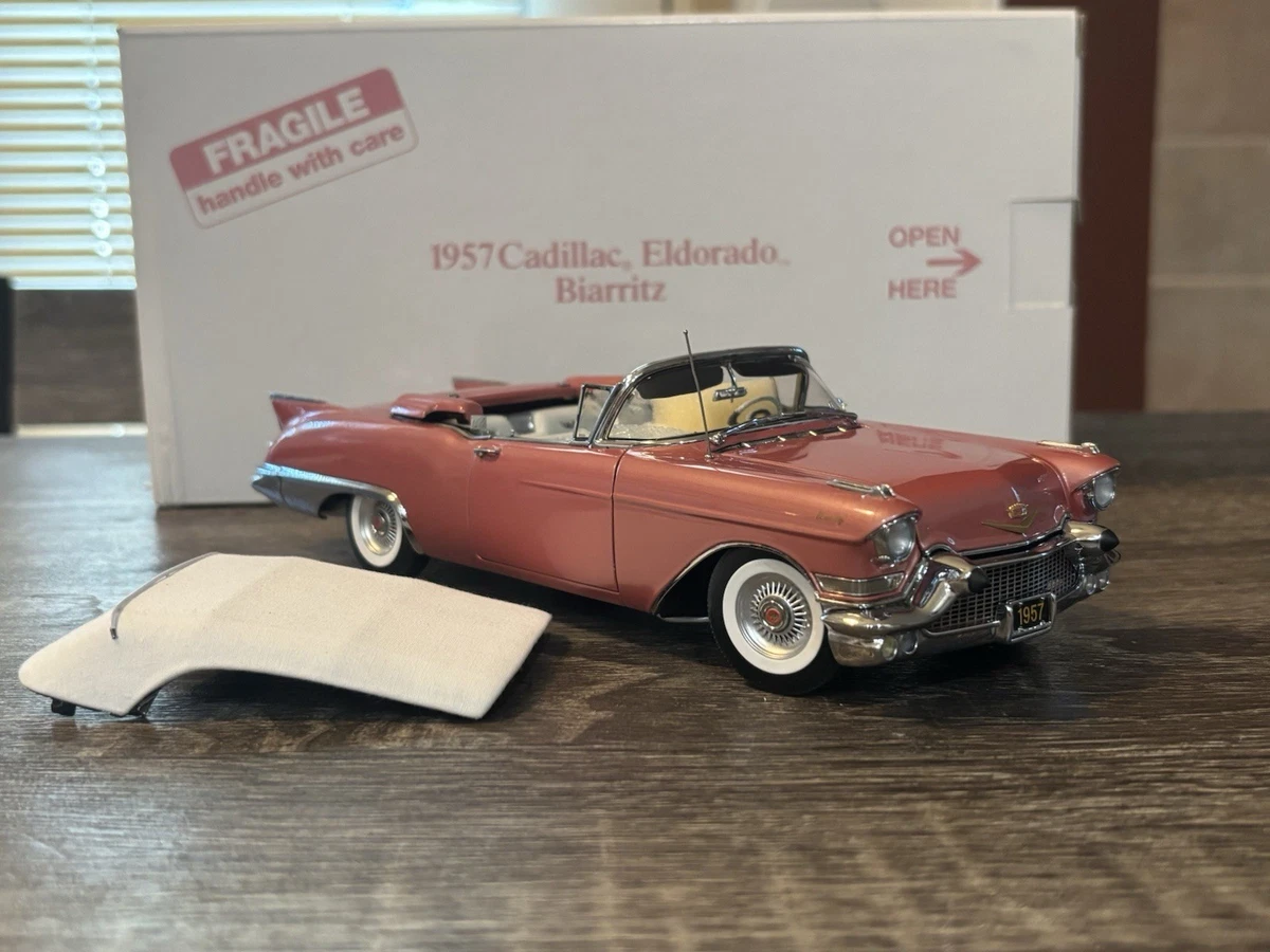 25+ Cadillac Contemporary Manufacture Diecast Cars, Trucks & Vans