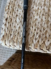 Aldila Rogue 65 Grafitowy wał żelazny .355 Końcówka stożkowa Regular 35 1/8"