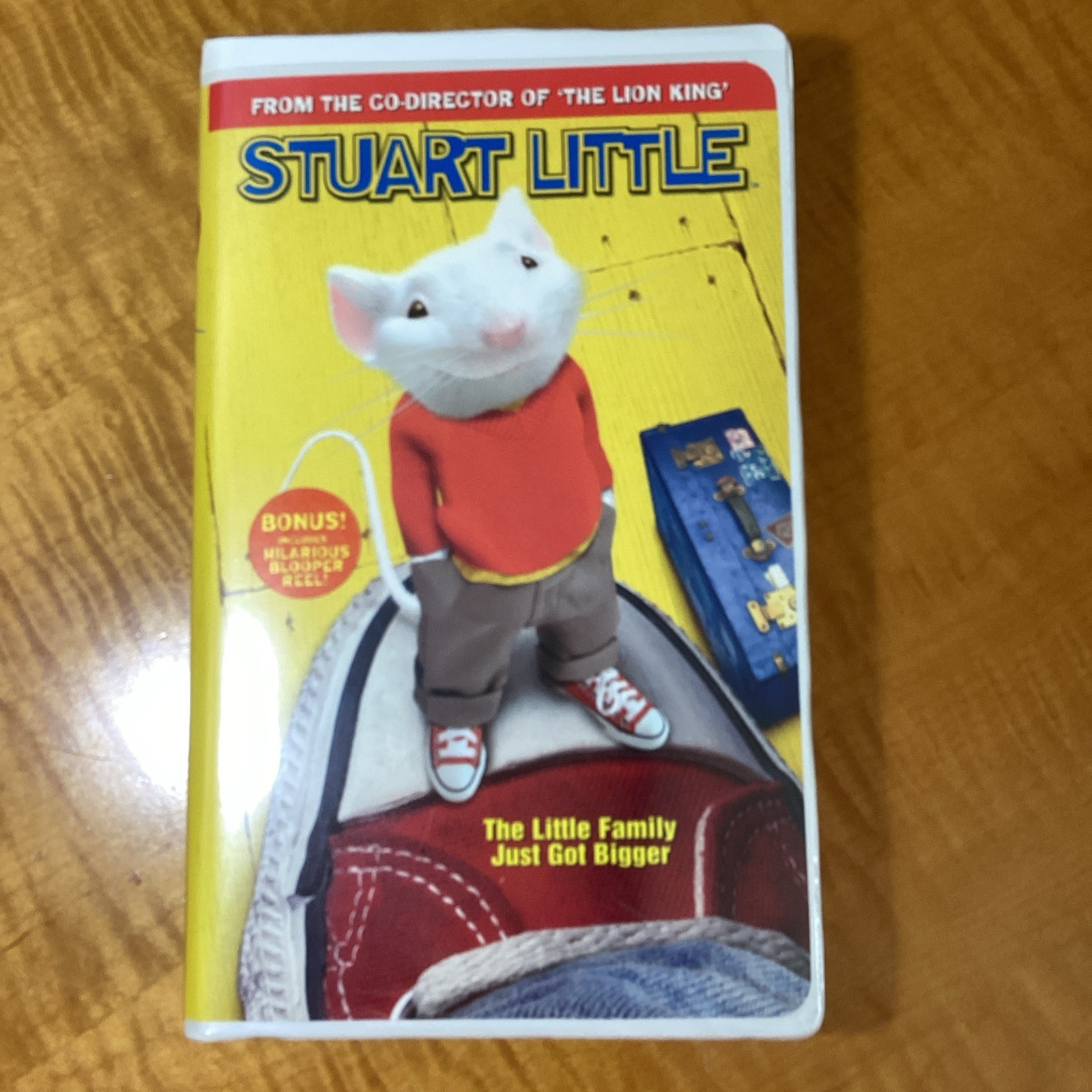 Stuart Little (VHS, 2000, Clamshell Case Closed Captioned) New