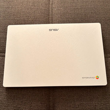 ASUS Chromebook 14 Zoll Notebook, Intel Celeron, Chrome OS, Silber