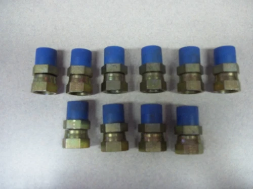 NEW (LOT OF 10) PARKER O1O7-8-8-S  1/2" NPTF MALE PIPE x 1/2" NPSM FEMALE SWIVEL