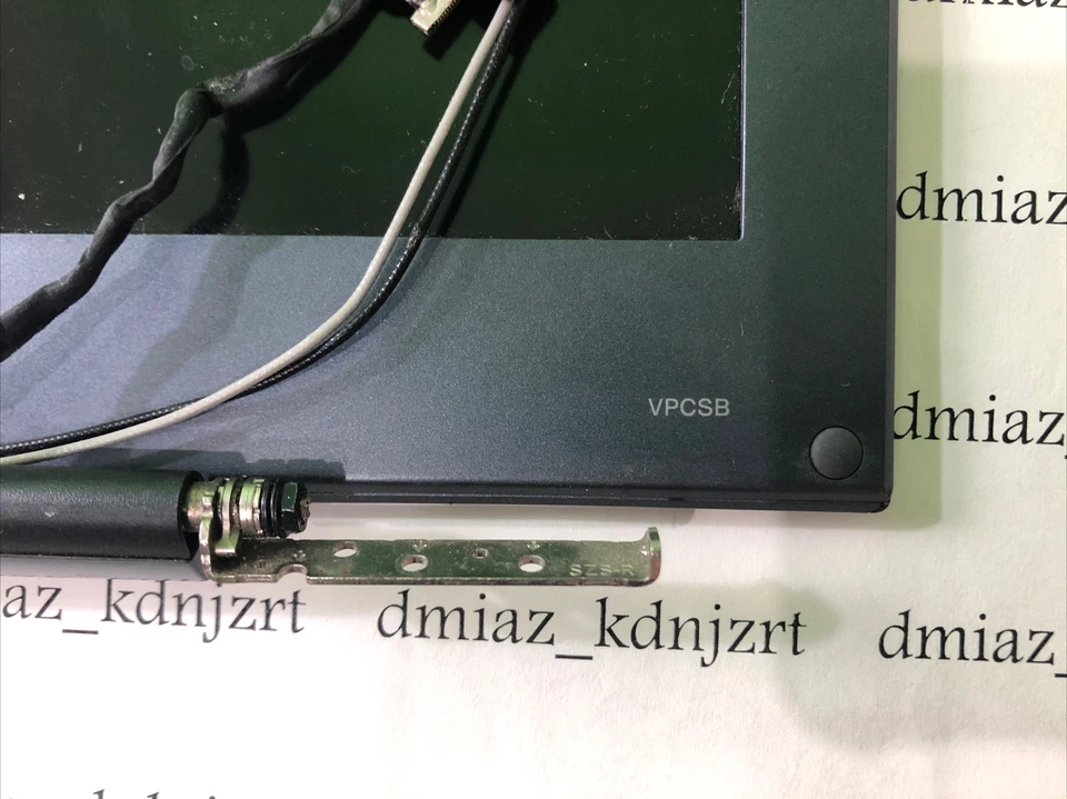 Sony VPCSB PCG-41213W 13.3" Genuine Laptop LCD Screen Complete Assembly Grade B - Image 2 of 4