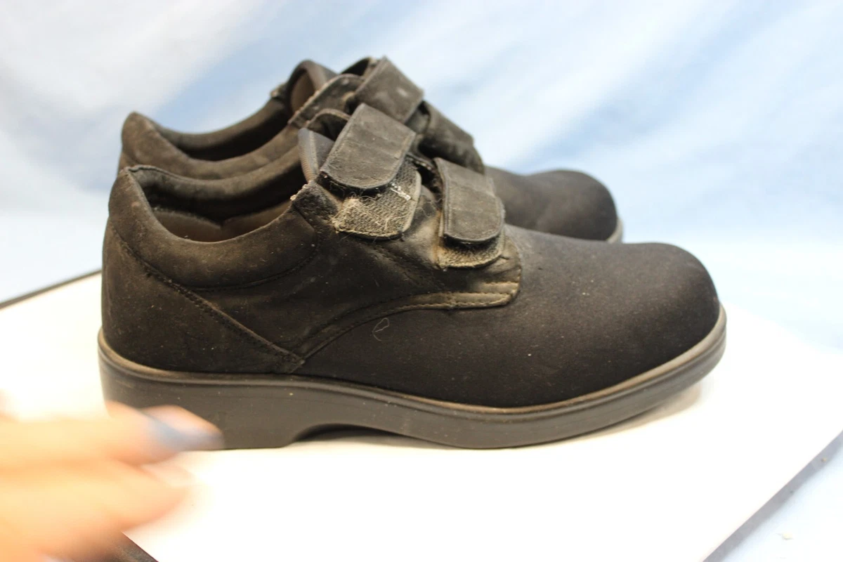 Stretchers walking shoes discount