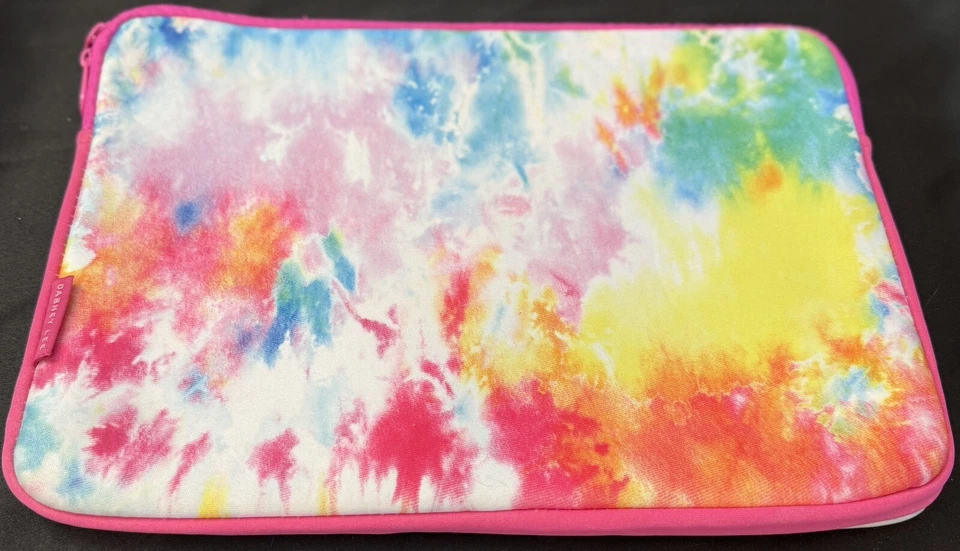 Dabney Lee 氯丁橡胶笔记本电脑保护套粉色领带染料拉链 14.5 英寸 x 11 英寸织物有趣 — 第 3/4 张图片