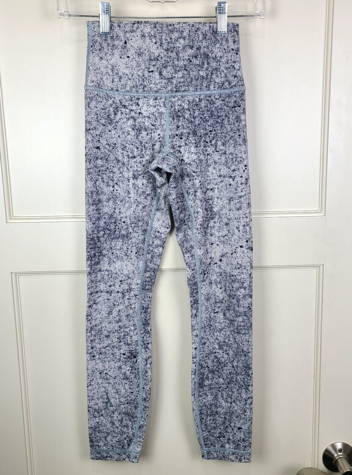 Lululemon Wunder Under Flecked Gray Luxtreme 7/8 Yoga Leggings Size 2-image
