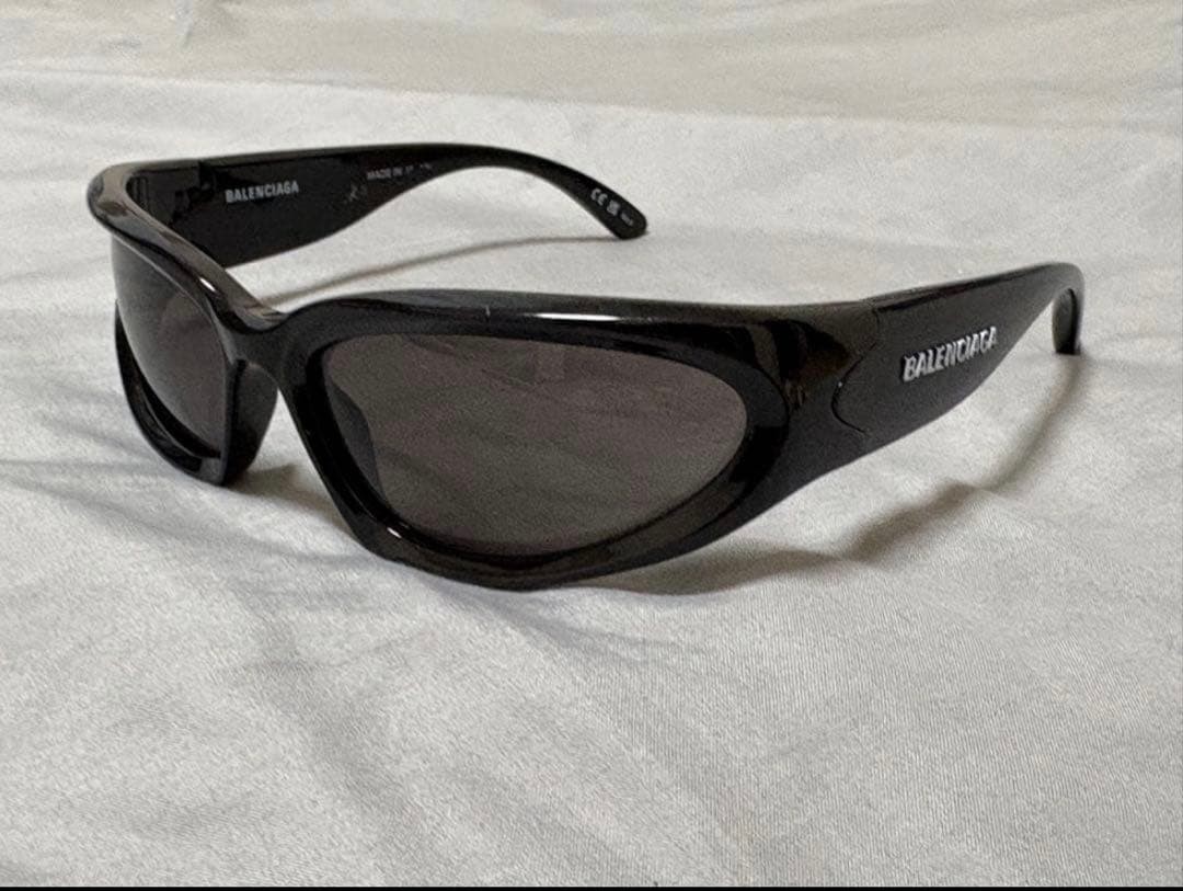 Balenciaga SWIFTOVAL Sunglasses Black Frame Black Lenses Used