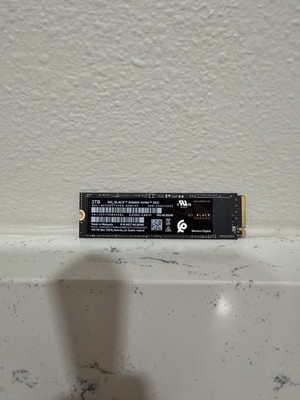 WD_BLACK SN850X NVMe M.2 2280 2TB PCI-Express 4.0 x 4 Internal SDD WDS200T2X0E